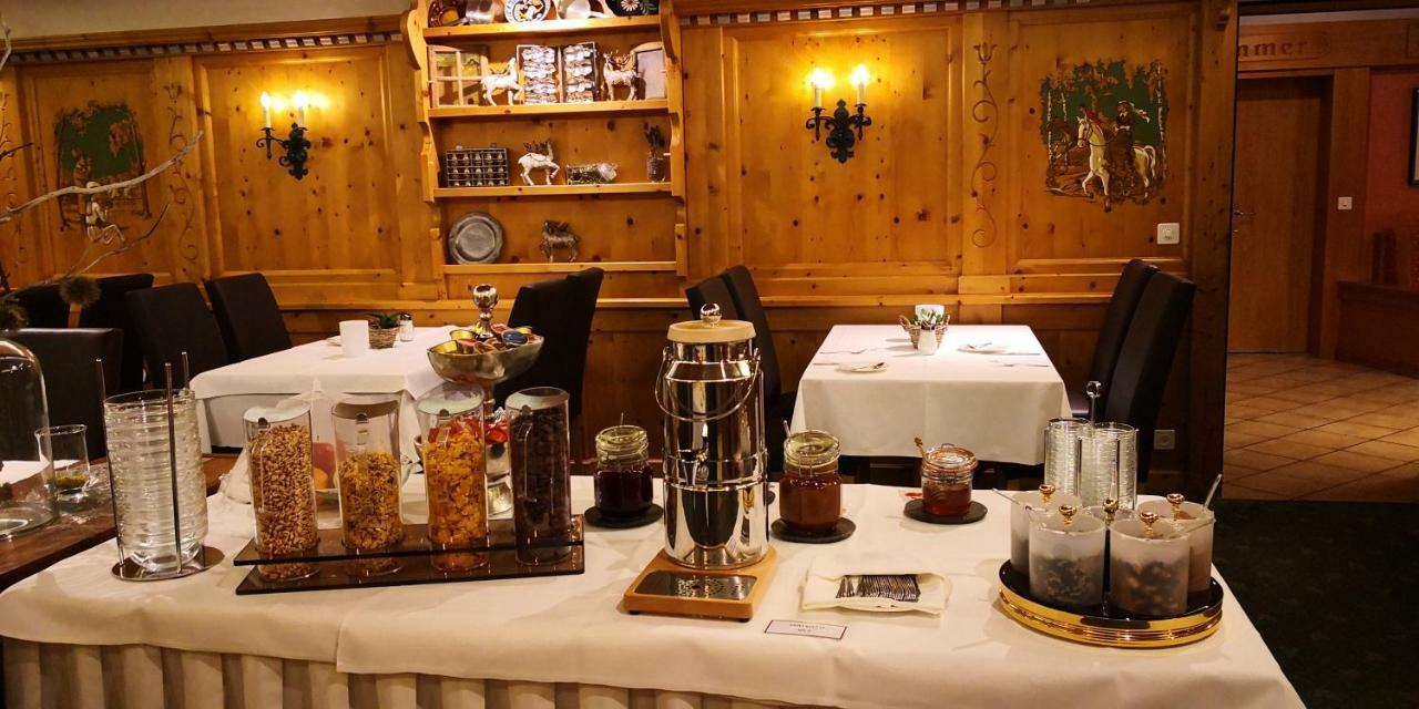 因特拉肯萨尔扎诺基本客房酒店 外观 照片